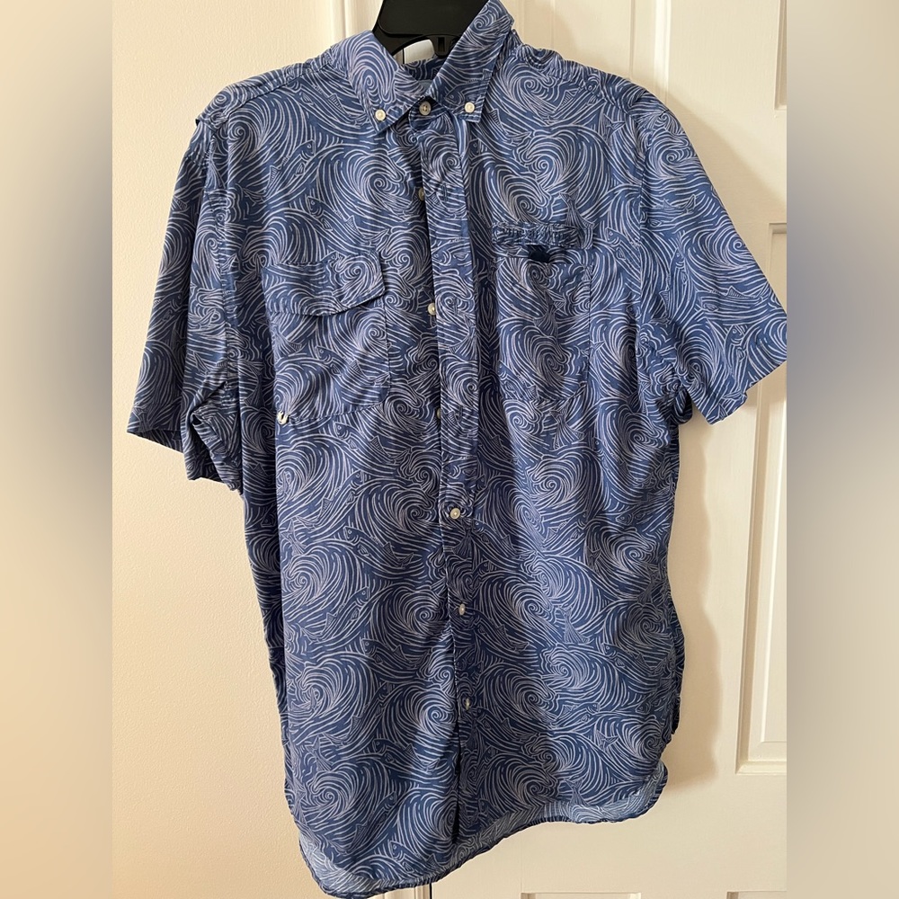 Vineyard vines fishing shirt